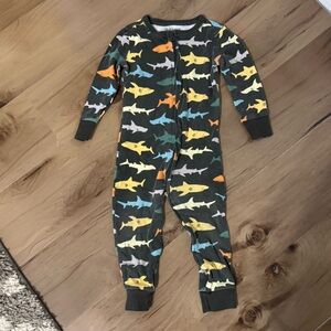 Old Navy baby cotton romper Shark Print
